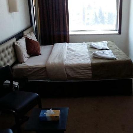 Teeba Palace Hotel Suites Амман Екстер'єр фото