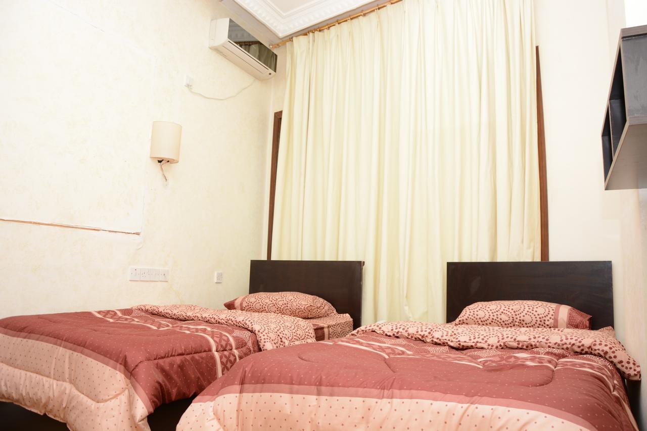 Teeba Palace Hotel Suites Амман Екстер'єр фото