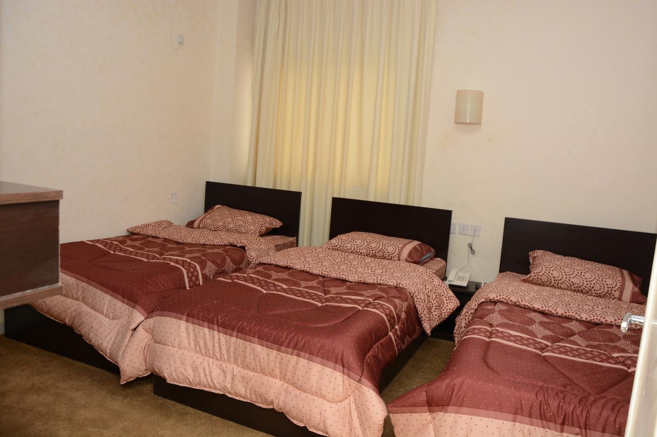 Teeba Palace Hotel Suites Амман Екстер'єр фото