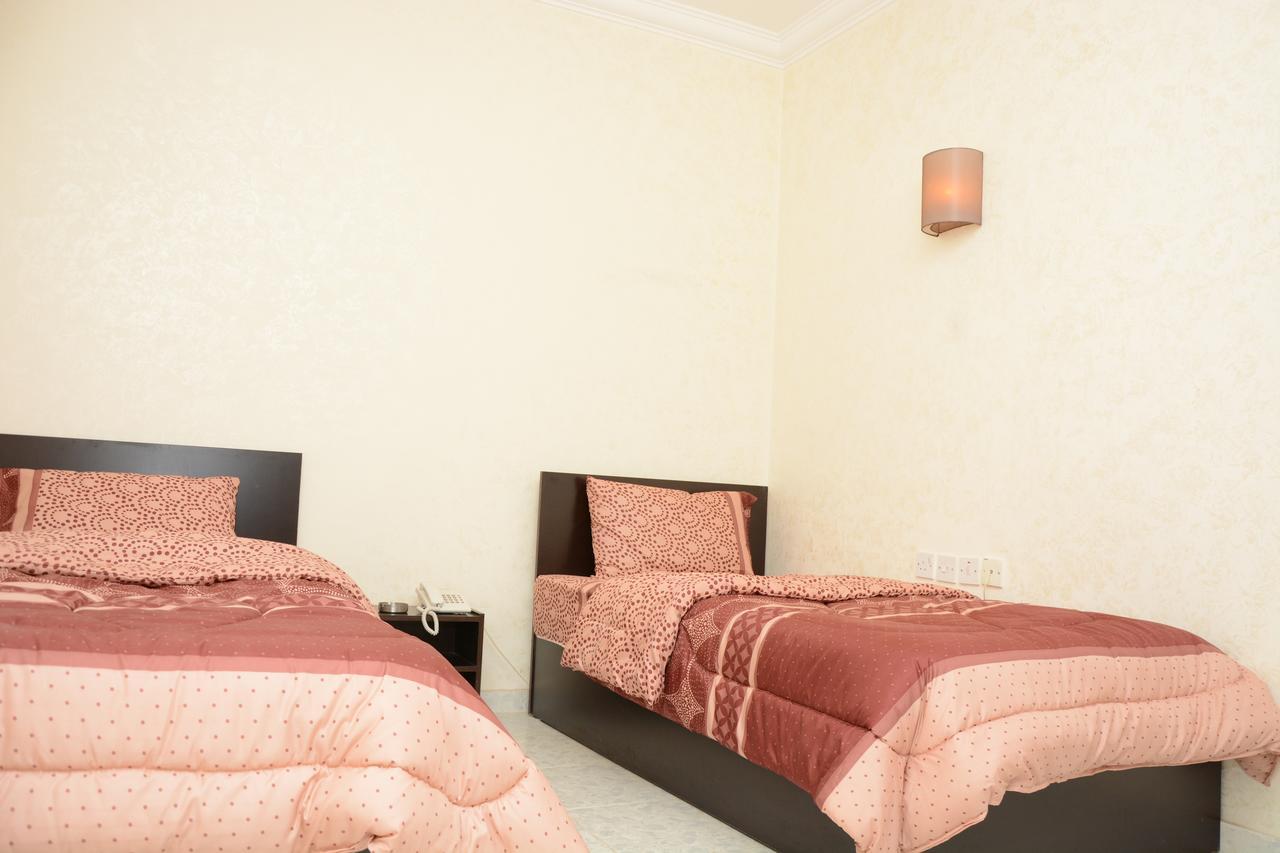 Teeba Palace Hotel Suites Амман Екстер'єр фото