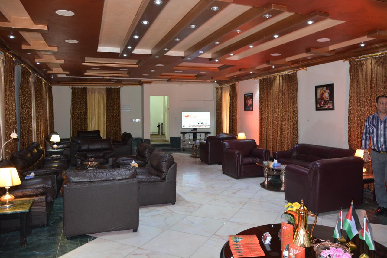 Teeba Palace Hotel Suites Амман Екстер'єр фото