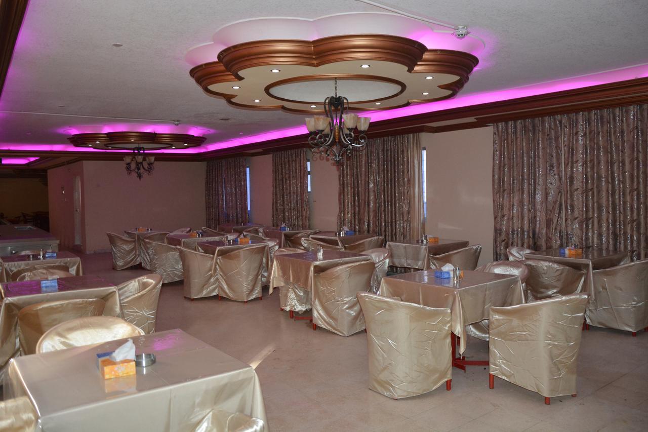 Teeba Palace Hotel Suites Амман Екстер'єр фото