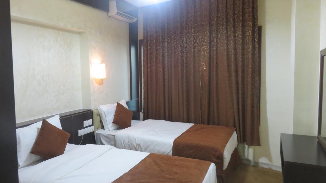 Teeba Palace Hotel Suites Амман Екстер'єр фото