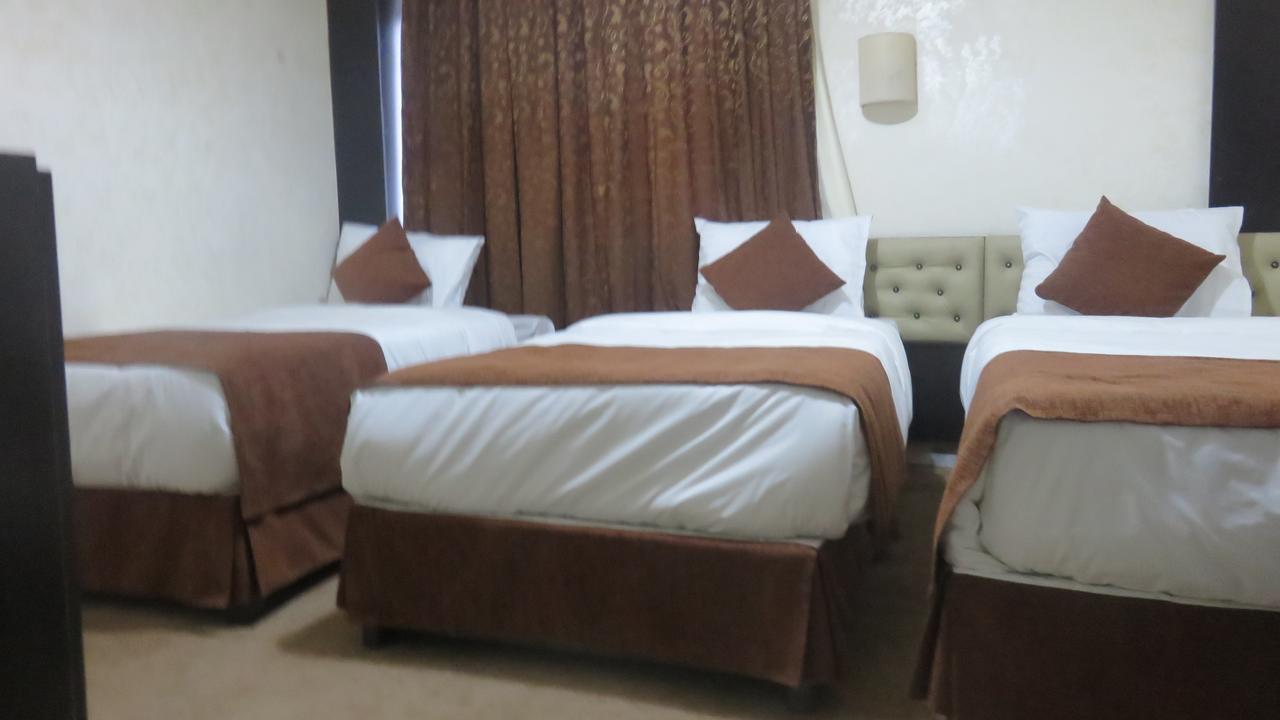 Teeba Palace Hotel Suites Амман Екстер'єр фото
